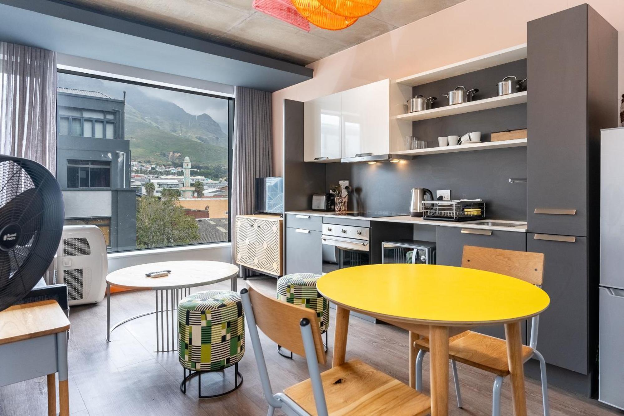 419 Wex1 By Perch * Kapstadt